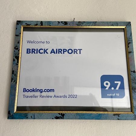 Apartament Brick Airport Cristian  Zewnętrze zdjęcie